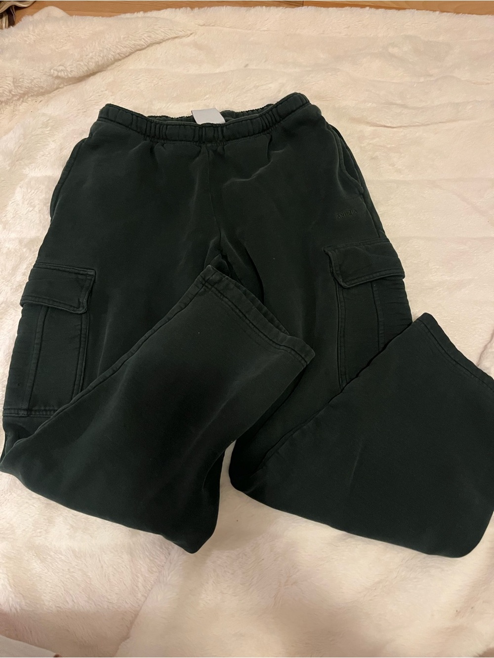 Aritzia Cargo sweatpants
